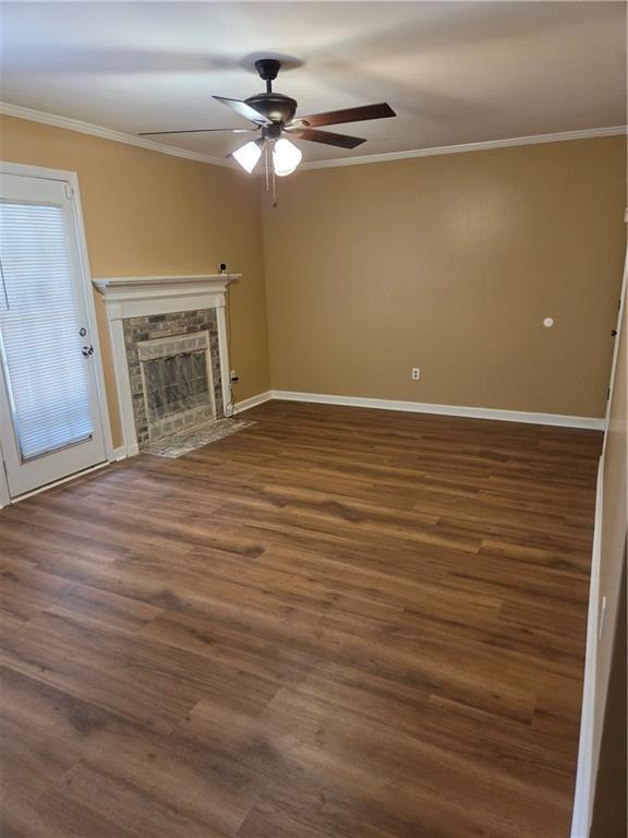 Building Photo - 5595 Wells Cir