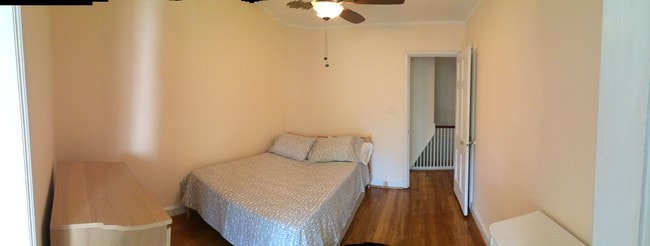 Medium Br - 4418 Volta Pl NW