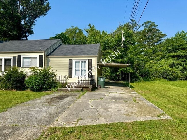 Building Photo - 4502 S Choctaw Dr