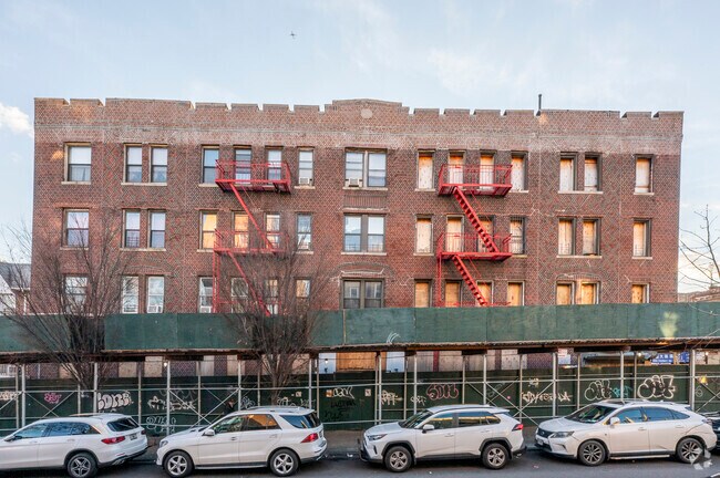 Building Photo - Sunset Arms