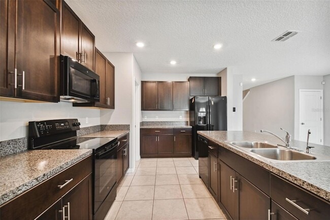 Building Photo - 7512 Samuel Ivy Dr
