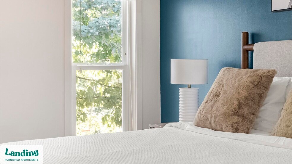 Building Photo - 2745 Holcomb Bridge Rd