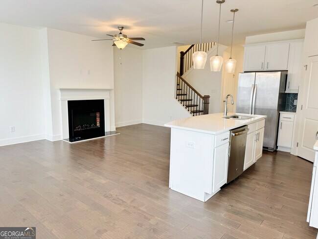 Building Photo - 123 S Auburn Lndg Pl