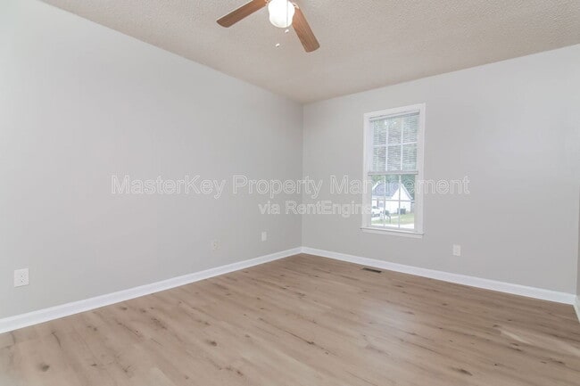 Building Photo - 1021 Amber Acres Ln