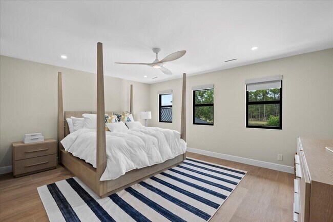 Building Photo - 13849 Deer Creek Dr