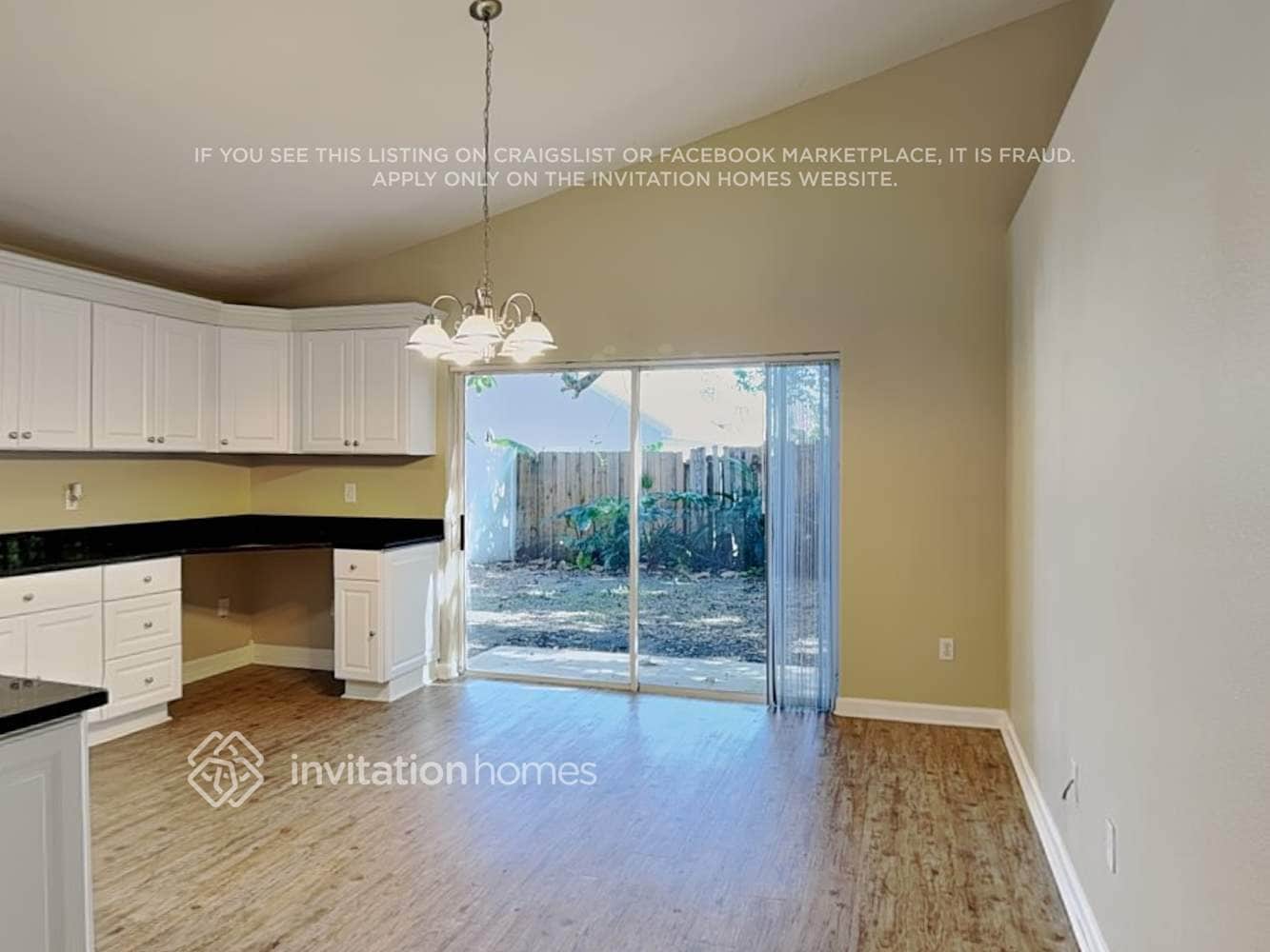 Building Photo - 2825 Falcon Crest Pl