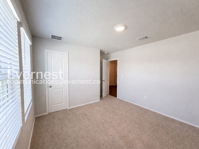Building Photo - 6025 Montrelia Dr