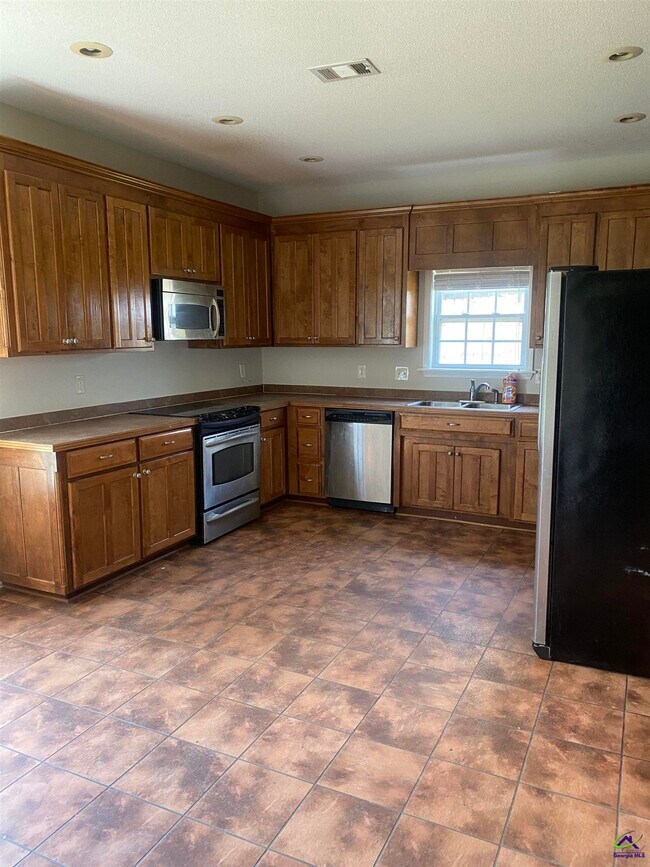 Building Photo - 131 Huntley Dr