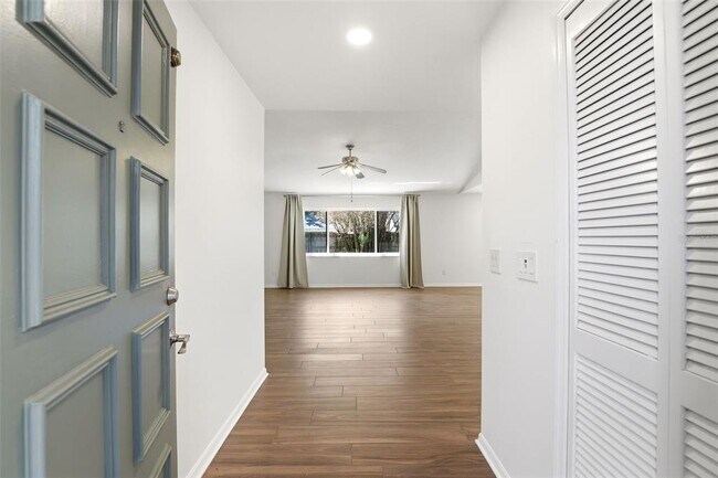 Building Photo - 7326 Wethersfield Dr