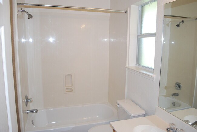 Building Photo - 938 RW