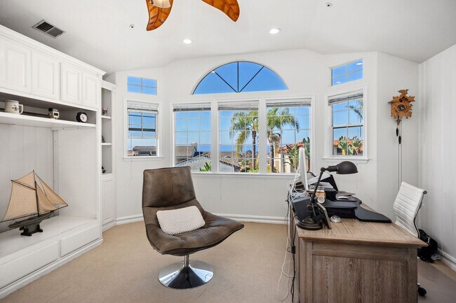 Building Photo - Luxury Ocean View Home in Sea Pointe Estat...