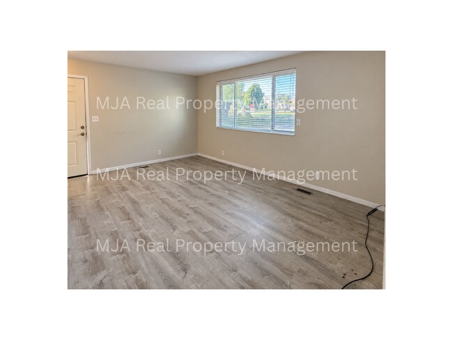 Building Photo - 1784 W 400 N