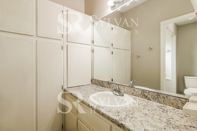 Building Photo - The living is easy in this 4 bedroom, 2 bathroom home