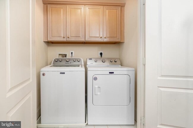 Building Photo - 720 Carpenter Rd