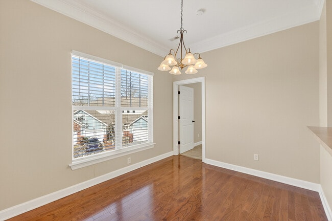 Building Photo - 922 Bracken Trail