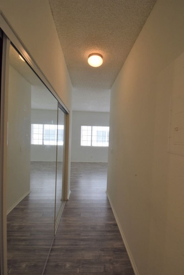 Building Photo - 11594 Moorpark St