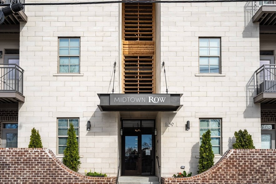 Building Photo - Midtown Row Apartments