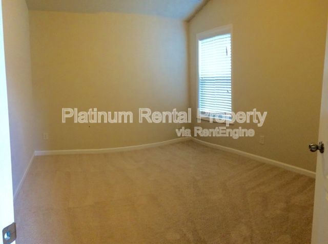 Building Photo - 2635 Runnymede Ct