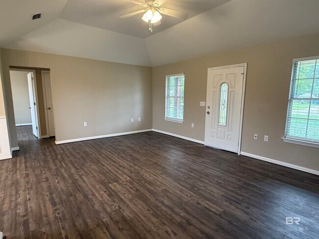 Building Photo - 14287 Lexington Dr
