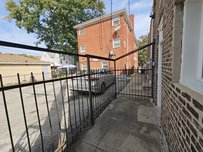 Building Photo - 5401 W 22nd Pl