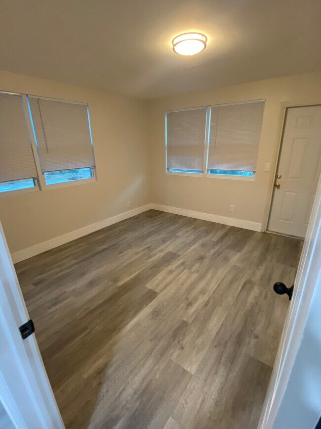 Building Photo - 6514 Garden Ave