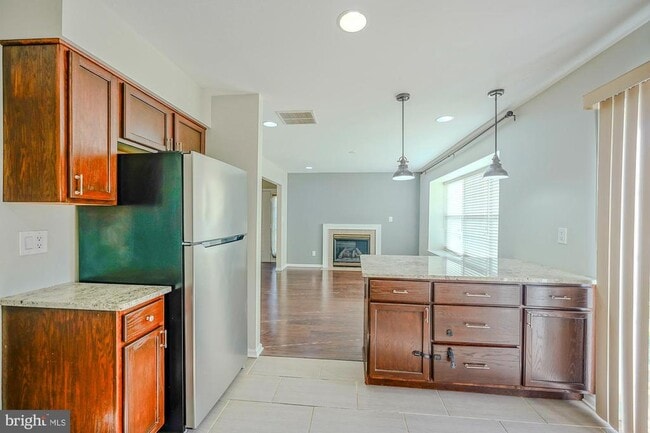 Building Photo - 3908 Grenwich Ln