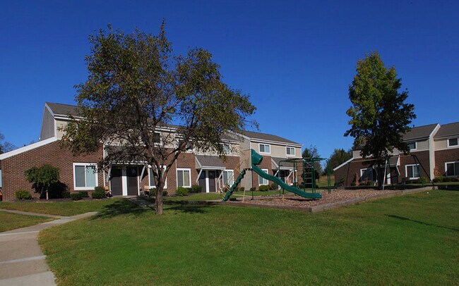 Building Photo - Vinton Green