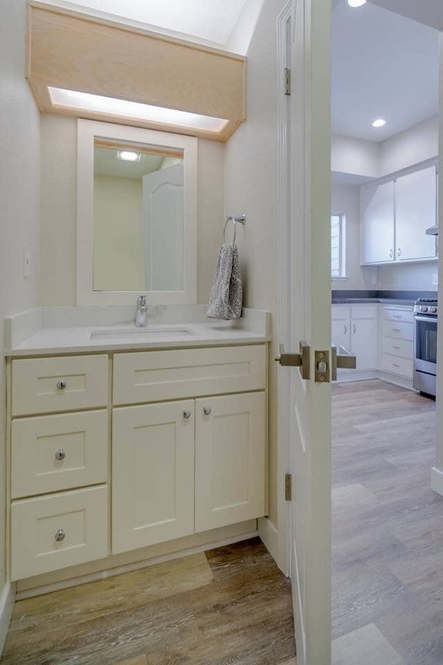 Building Photo - 3121 Woods Cir