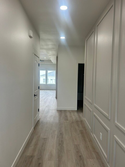 Building Photo - 3202 28th Ave W