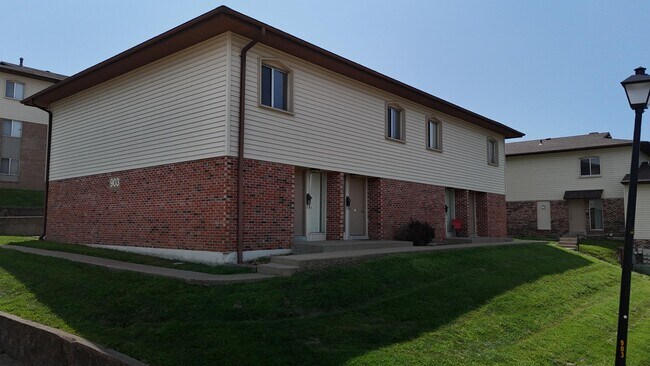 Building Photo - 903 Southwest Blvd