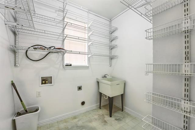 Building Photo - 5512 Charleston Dr