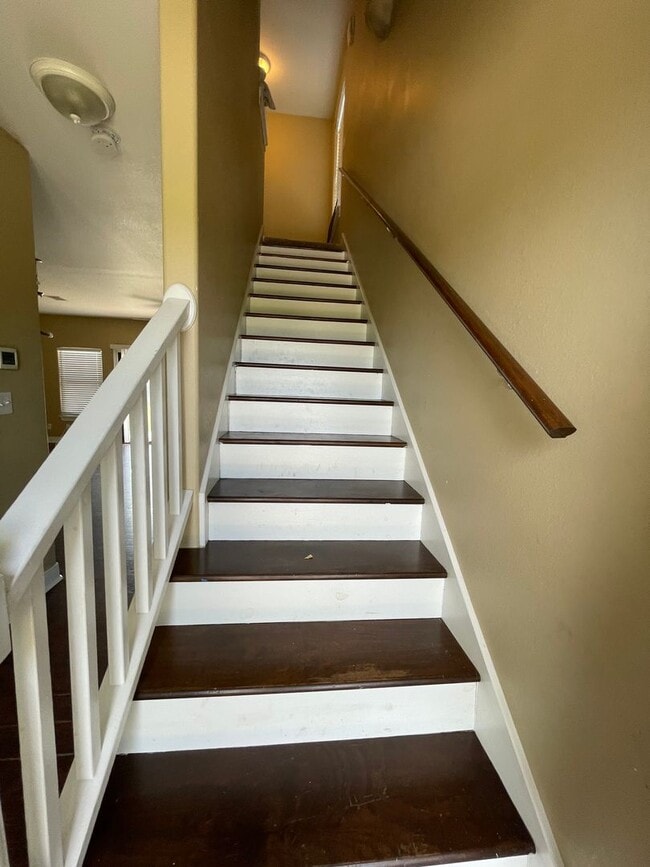 Building Photo - 105 Homonu Ct