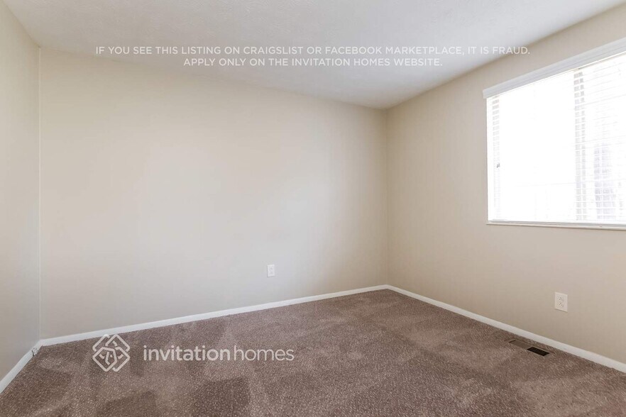 Building Photo - 4669 S Landing Dr