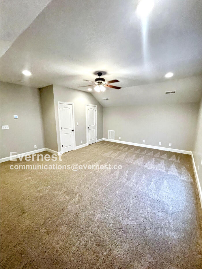 Building Photo - 1030 Garner Hills Dr