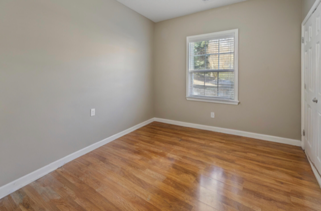 Building Photo - 202 McKenna Cir