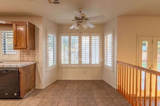 Building Photo - 9566 Scarboro Pl