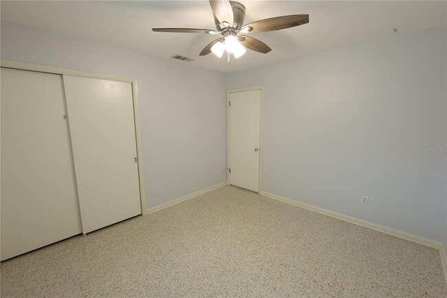 Building Photo - 1040 Charles St