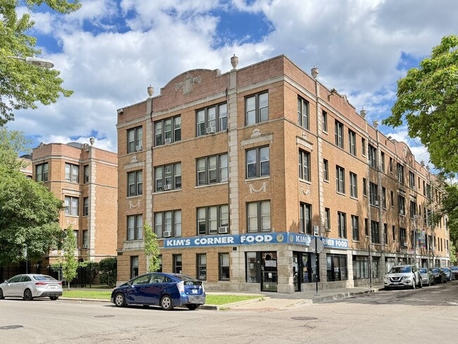 Building Photo - 1365 W Estes Ave