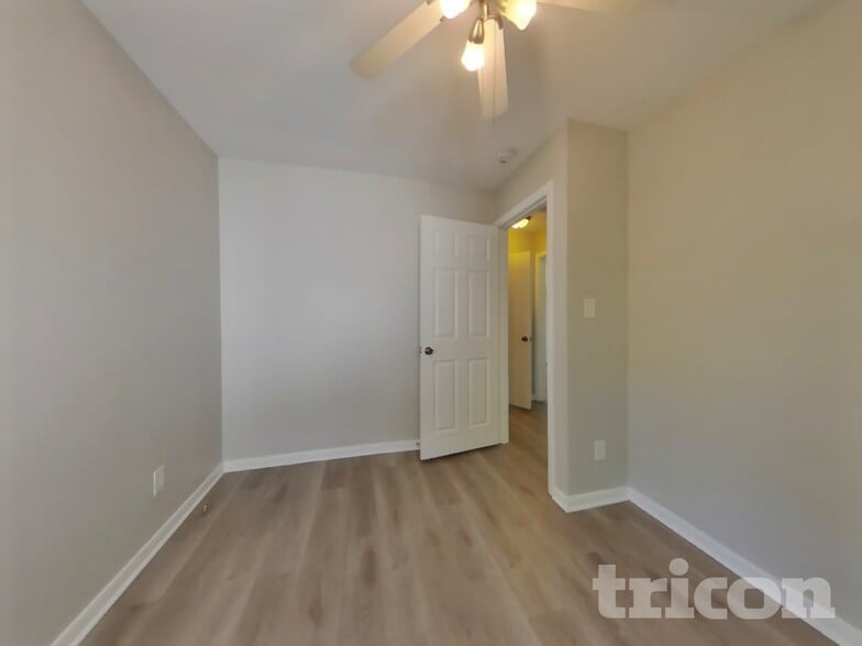 Building Photo - 9119 Memory Trail