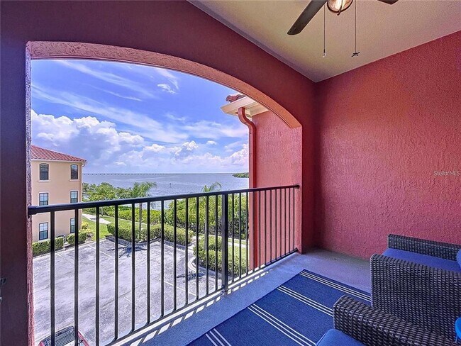 Building Photo - 2731 Via Capri