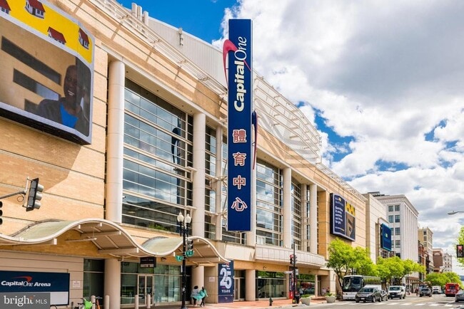 Building Photo - 555 Massachusetts Ave NW