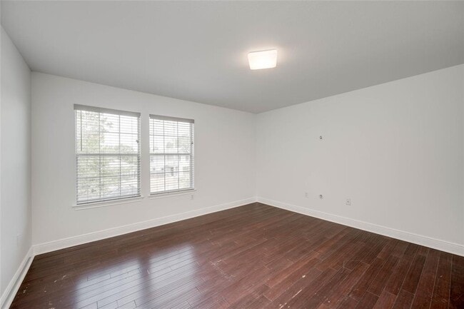 Building Photo - 8705 Davis Oaks Trail