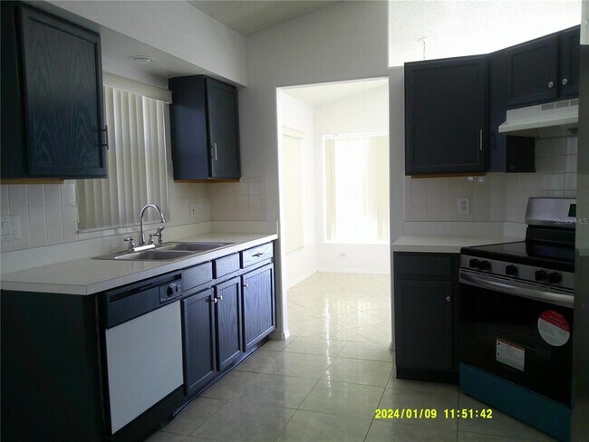Building Photo - 2612 Walden Ct