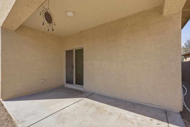 Building Photo - 6737 S Cut Bow Dr