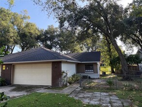 Building Photo - 445 Lakeside Pl