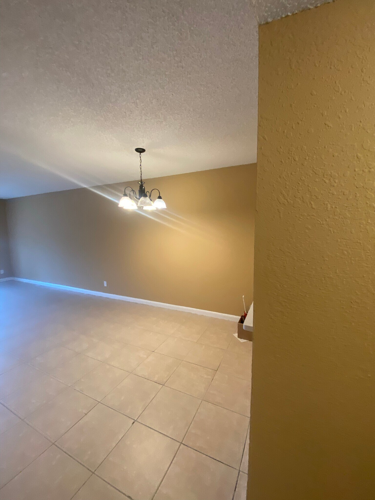 Building Photo - 120 Sparrow Dr