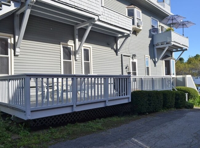 Building Photo - Winter Rental: Pirate's Cove (Pet-friendly!)