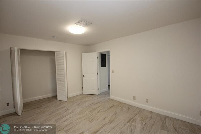 Building Photo - 8799 NW 35th St