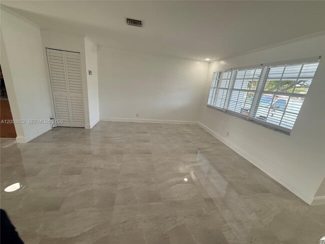 Building Photo - 2100 N 52nd Ave