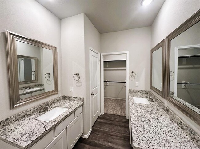 Building Photo - 2018 Cedar Br Dr